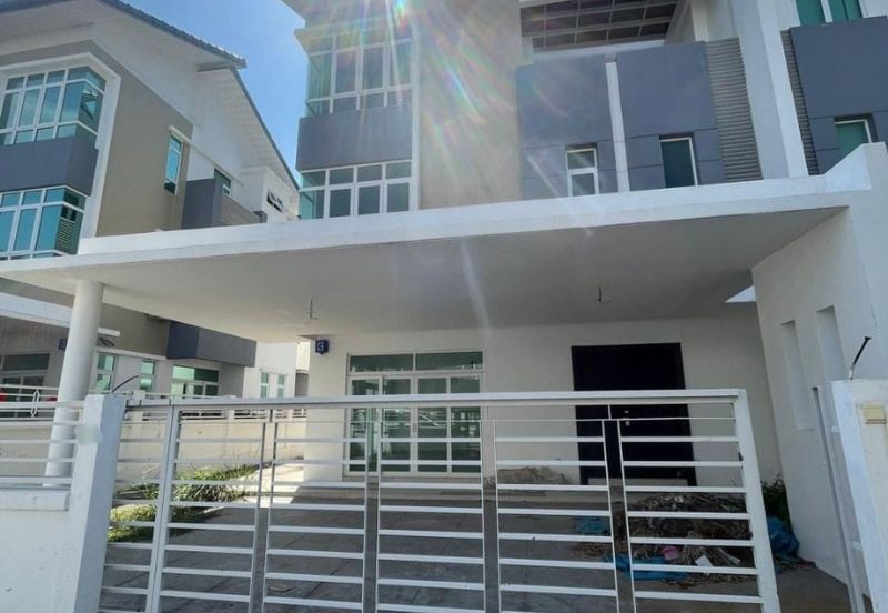 Cypress Villa @ Desaria