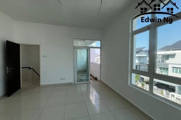 Cypress Villa @ Desaria