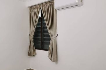 Taman Sri Setia Flat