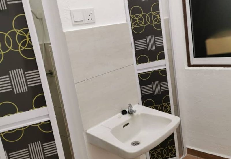 Taman Sri Setia Flat