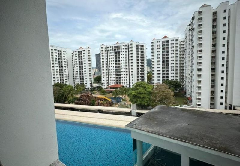 Summerton Condominium