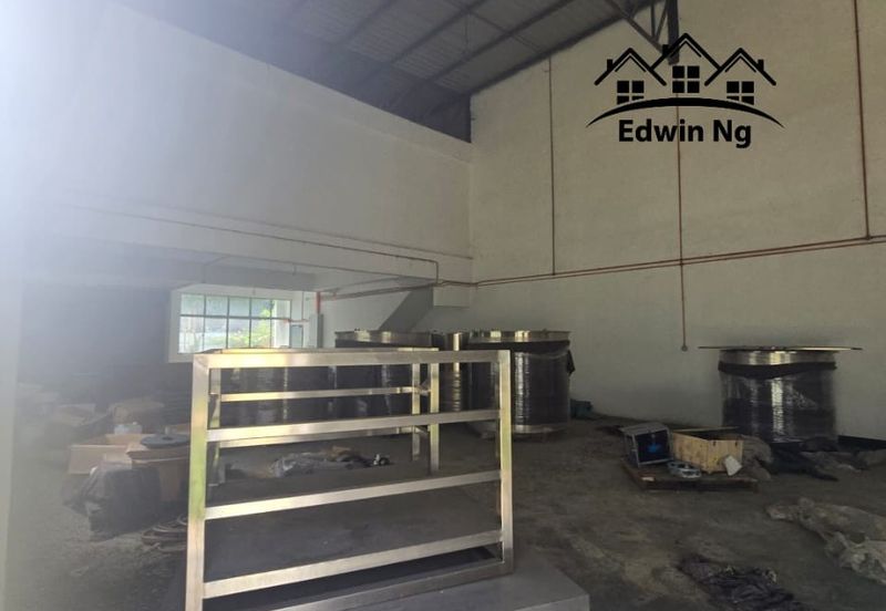 1.5 Storey Semi-D Factory @ Kawasan Perindustrian Valdor, Simpang Ampat, Near Batu Kawan