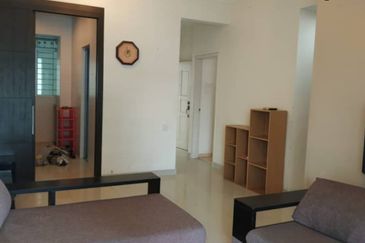 University Place (Plaza Ivory)