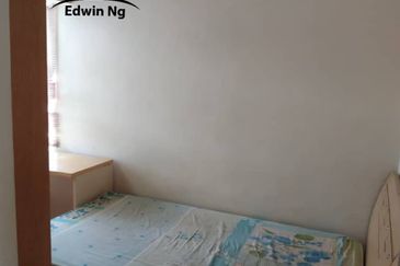 University Place (Plaza Ivory)