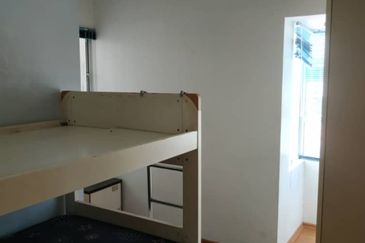 University Place (Plaza Ivory)