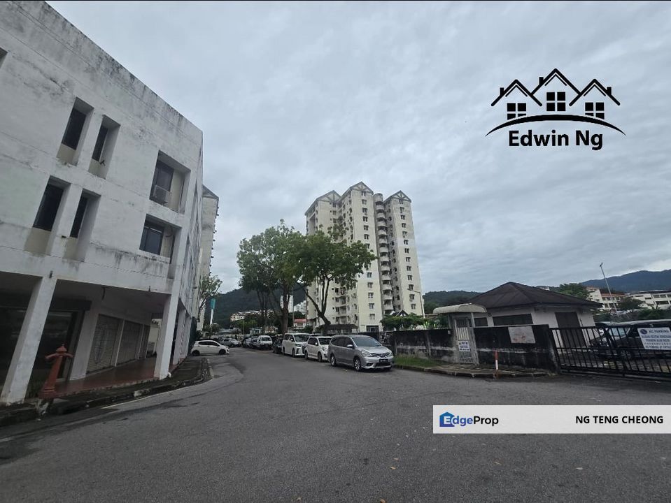 [Prime Area] 3 Storey Shop Lot at Medan Batu Lanchang, Taman Sri Damai, Jelutong, Penang, Jelutong