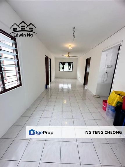 Halaman Kenanga Apartment at Sungai Nibong, High Floor, Original Unit, Newly Repainted, Penang, Sungai Dua (Island)