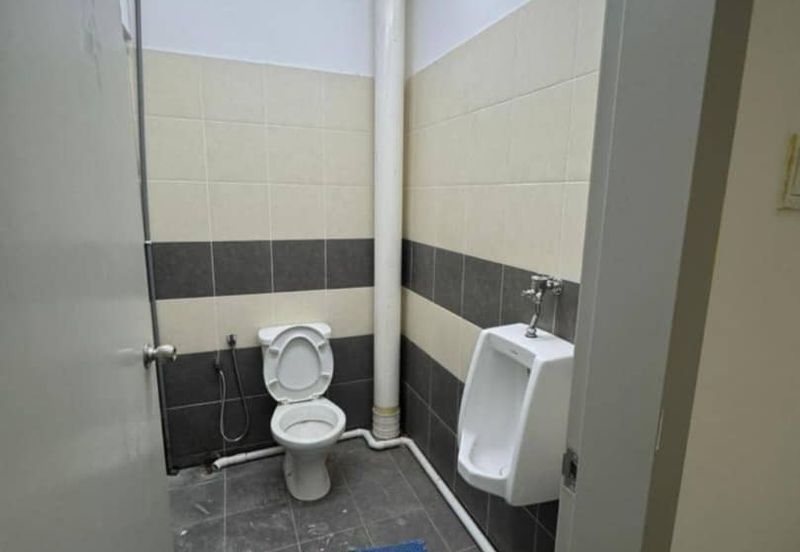 [PRIME LOCATION] Golden Triangle 2 Commercial Square at Bayan Lepas,1st Floor Shoplot, Original Unit