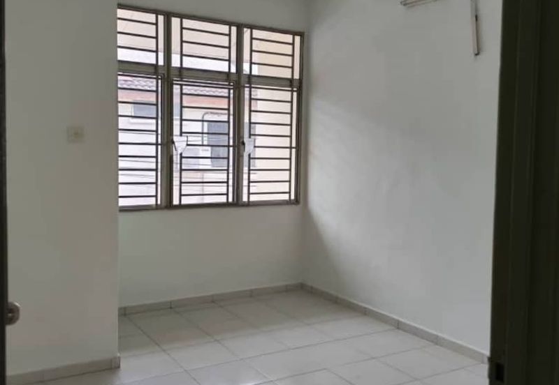 2 Storey Terrace House, Original House @ Taman Sri Mewah Indah, Batu Maung