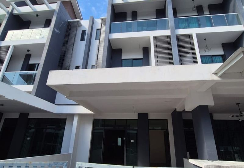 3 Storey Terrace House, Partially Furnished Unit at Spectrum Garden, Kota Permai, Bukit Mertajam