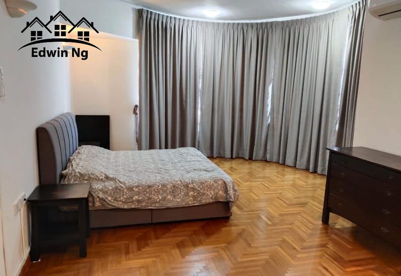 Silverton Condominium (Menara Perak)