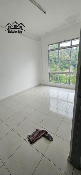 Suria Vista Apartment, High Floor, Unfurnished Unit at Paya Terubong, Penang, Paya Terubong