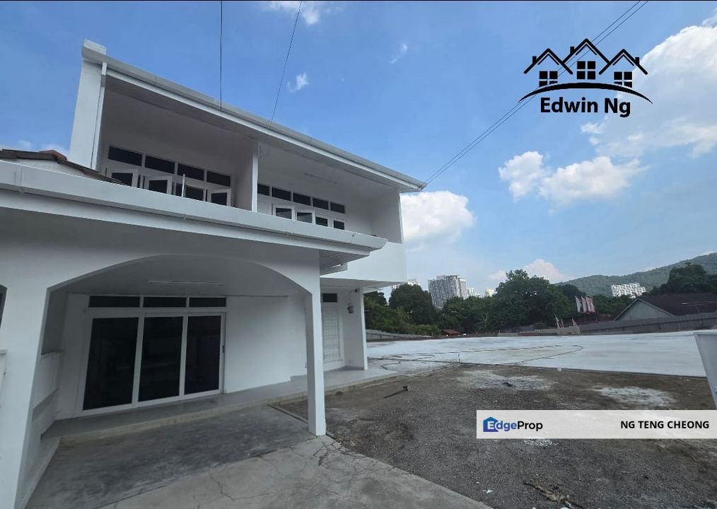 2 Storey Semi-D, with spacious land at Taman Happy Valley, Ayer Itam. Can Be Used Commercially, Penang, Ayer Itam