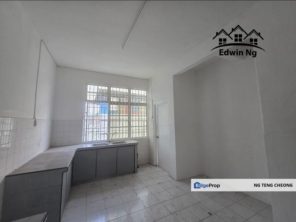 2 Storey Semi-D, with spacious land at Taman Happy Valley, Ayer Itam. Can Be Used Commercially, Penang, Ayer Itam