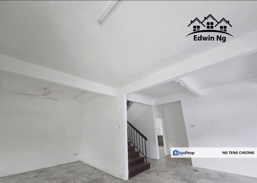 2 Storey Semi-D, with spacious land at Taman Happy Valley, Ayer Itam. Can Be Used Commercially, Penang, Ayer Itam