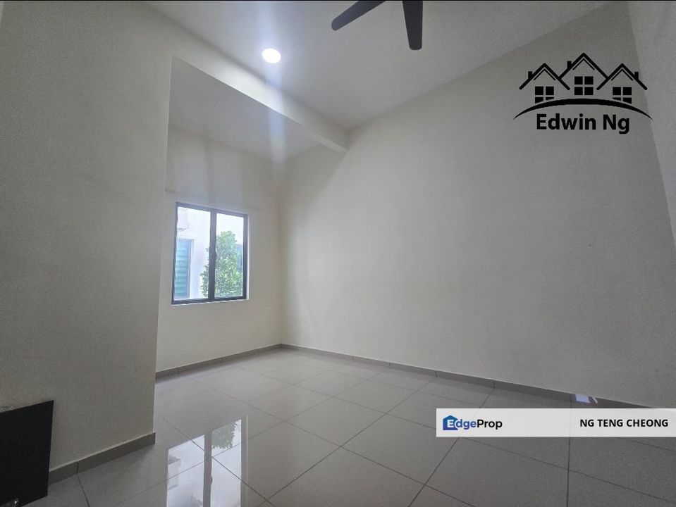 3 Storey Terrace END LOT with Spacious Garden, Original Unit @ Spectrum Garden, Taman Lembah Permai Indah, Bukit Mertajam, Penang, Bukit Mertajam
