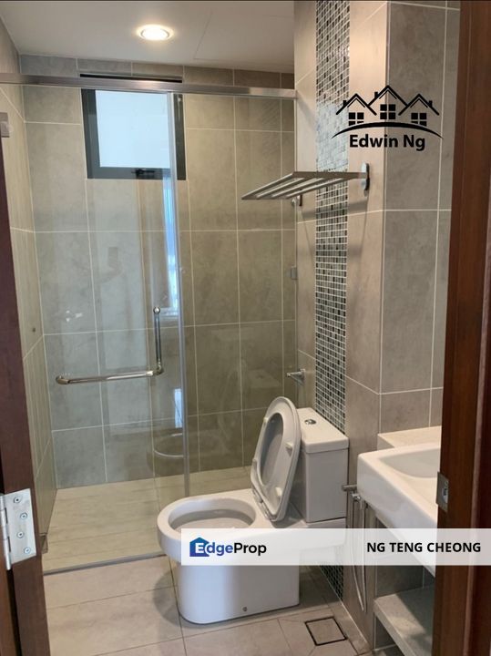 Queens Residences Q1, High Floor, Fully Furnished and Renovated, Penang, Sungai Nibong