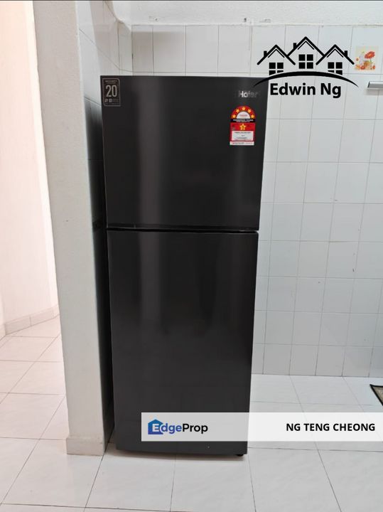 Greenlane Heights Block E at Jelutong Low Floor Unit, Partially Furnished, 1 Fix Carpark, Penang, Greenlane