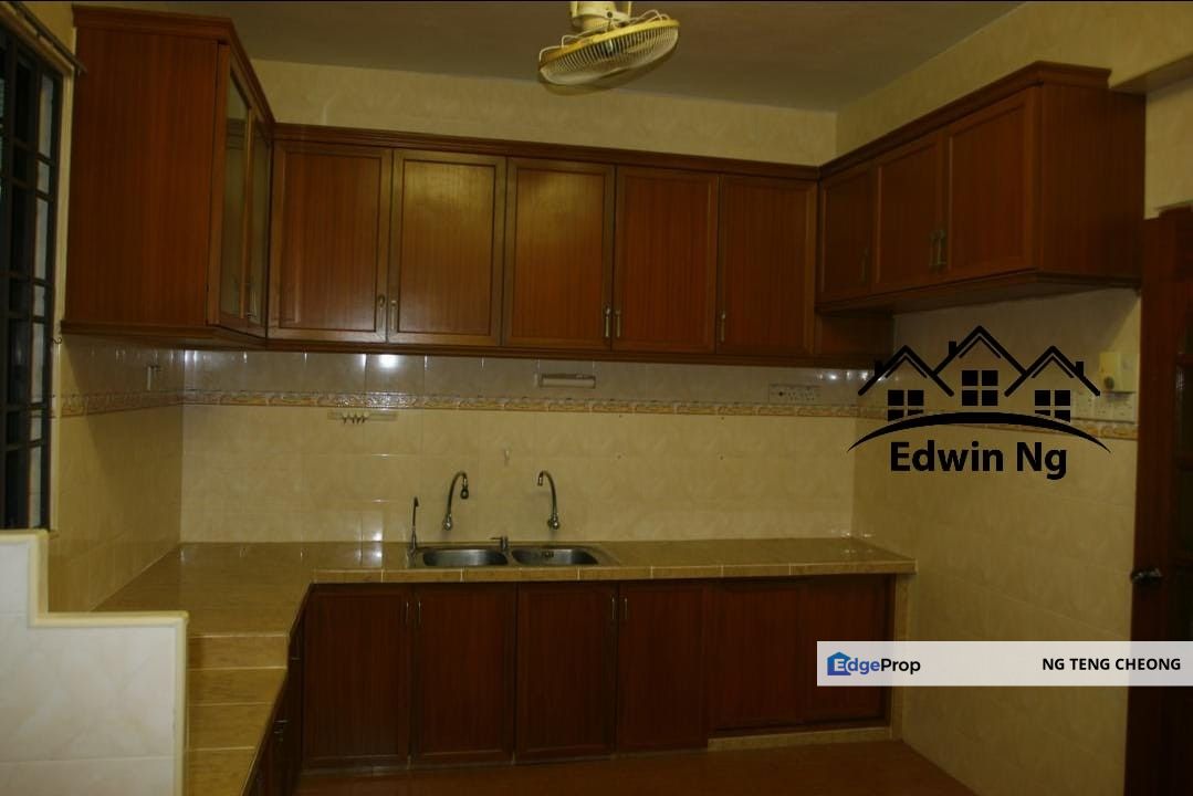 2 Storey Terrace House, Partly Furnished @ Island Glades, Penang, Greenlane