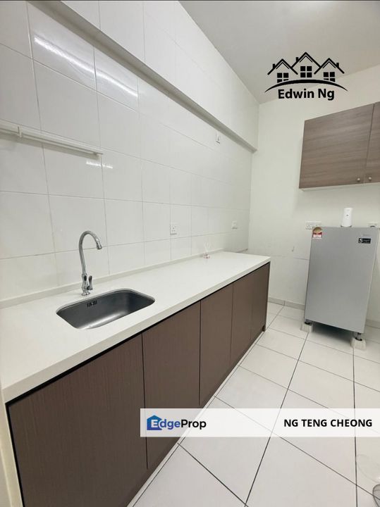 I-Santorini at Tanjung Tokong, Middle Floor Pool View, Partly Furnished, 2 Carparks, Penang, Tanjung Tokong