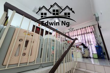 2 Storey Terrace House, Intermediate Corner at Taman Mawar, Raja Uda, Renovated