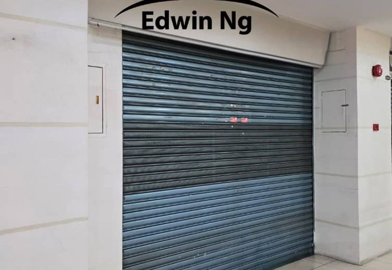 Kompleks Bukit Jambul Shop Lot For Sale, Selling with Tenancy