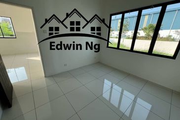 2 Storey Semi-D, Unfurnished Unit at Taman Seri Indah, Batu Maung, Bayan Lepas