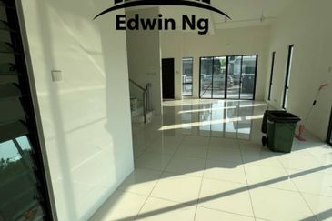 2 Storey Semi-D, Unfurnished Unit at Taman Seri Indah, Batu Maung, Bayan Lepas