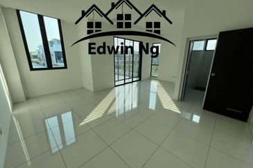 2 Storey Semi-D, Unfurnished Unit, Taman Seri Indah, Batu Maung, Bayan Lepas For RENT