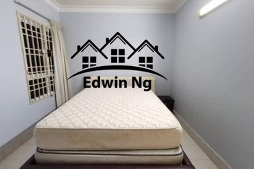 Greenlane Park Condominium