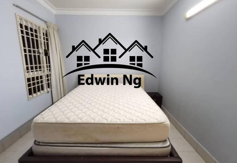 Greenlane Park Condominium