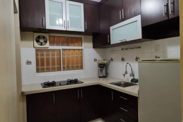 Greenlane Park Condominium