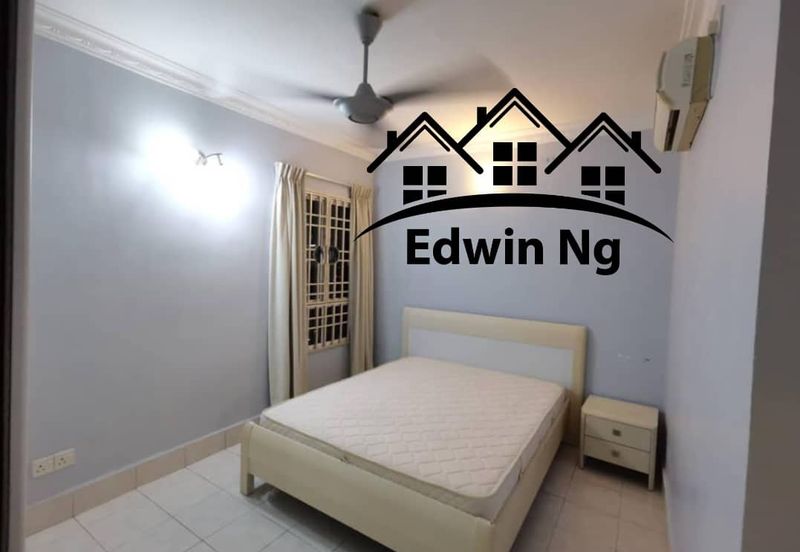 Greenlane Park Condominium