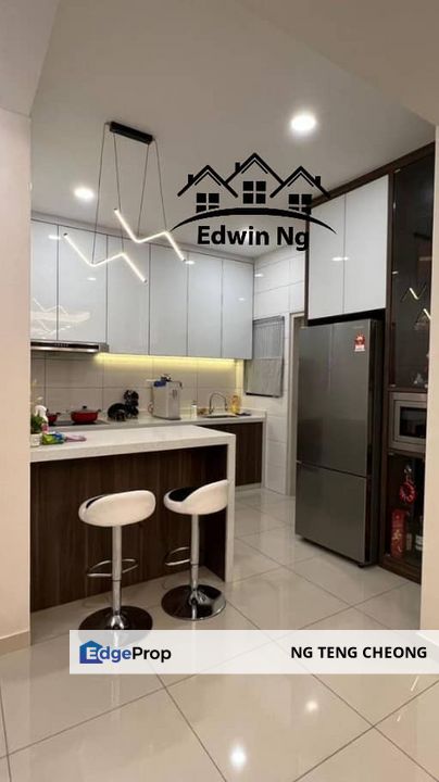 Waterside Residence Middle Floor Seaview, Fully Furnished & Renovated, Penang, Gelugor