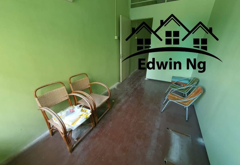 2 Storey Terrace House @ Gurney Area, Lorong Birch, Georgetown FOR RENT