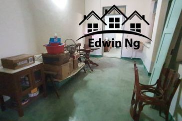 2 Storey Terrace House @ Gurney Area, Lorong Birch, Georgetown FOR RENT