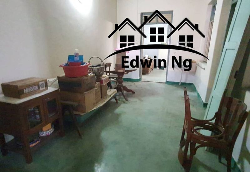 2 Storey Terrace House @ Gurney Area, Lorong Birch, Georgetown FOR RENT