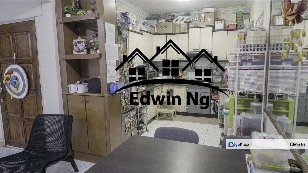 Villa Emas Condo at Bayan Bau, Low Floor Pool View, Partially Furnished & Renovated, Penang, Sungai Nibong