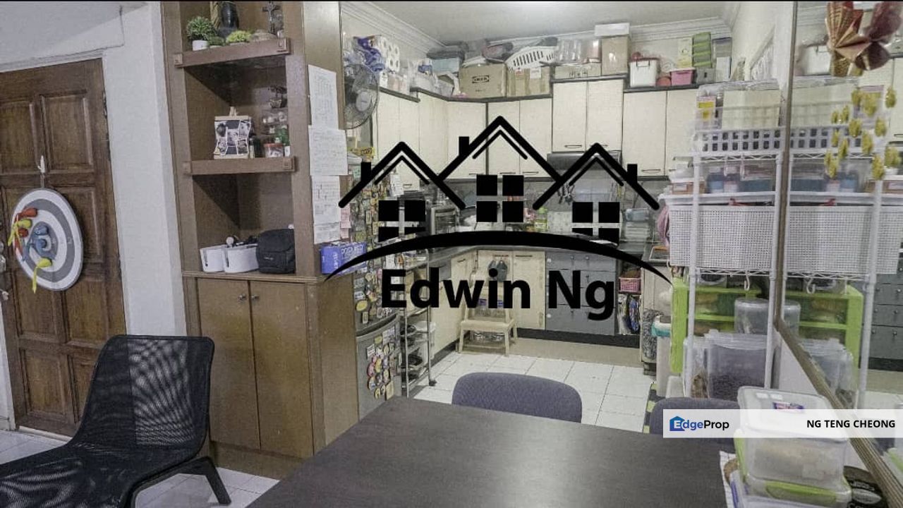 Villa Emas Condo at Bayan Bau, Low Floor Pool View, Partially Furnished & Renovated, Penang, Sungai Nibong