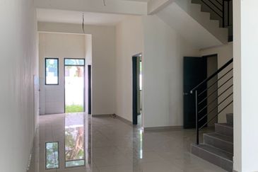 3 Storey Terrace House, Original Unit with Backyard @ Spectrum Garden, Kota Permai, Bukit Mertajam