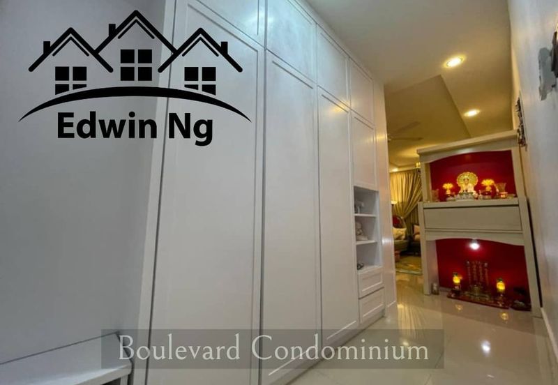 Boulevard Condominium