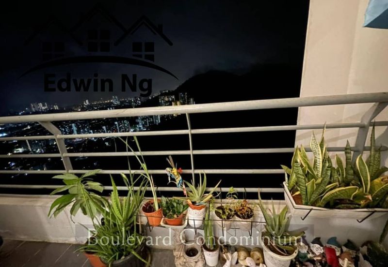 Boulevard Condominium