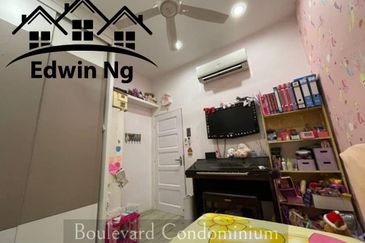 Boulevard Condominium