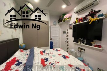 Boulevard Condominium