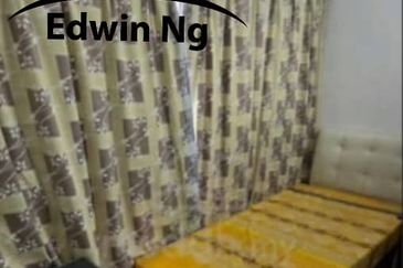 Central Garden Apartment