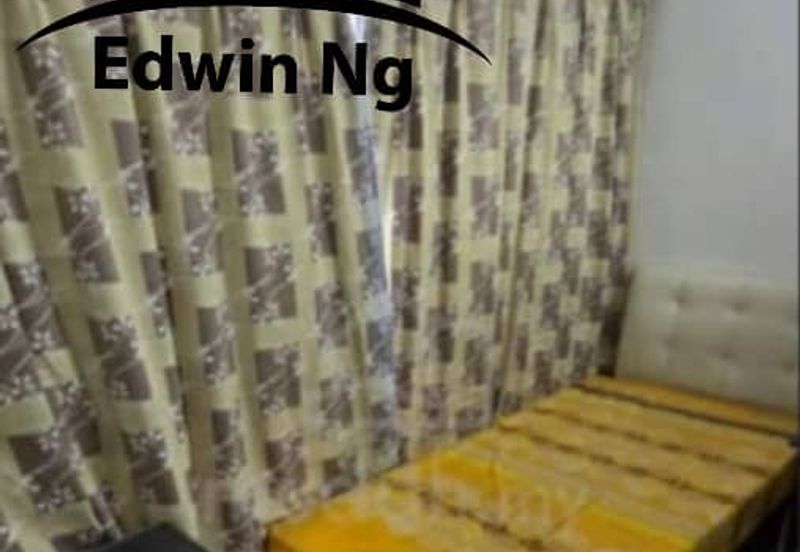 Central Garden Apartment