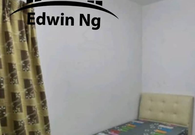 Central Garden Apartment