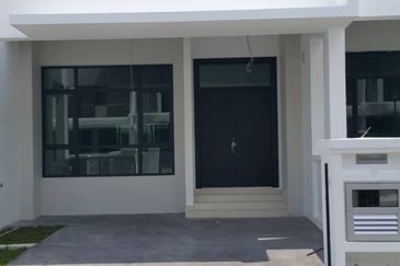 Stramax Residences @ Desaria