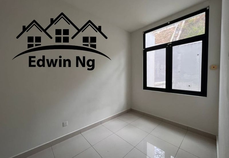 Stramax Residences @ Desaria