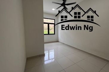 Stramax Residences @ Desaria